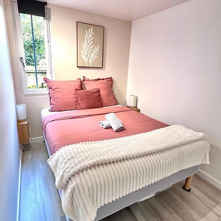 Le Badebec, Appt Dans Maison Typique Avec Jardin Prive Chinon Esterno foto
