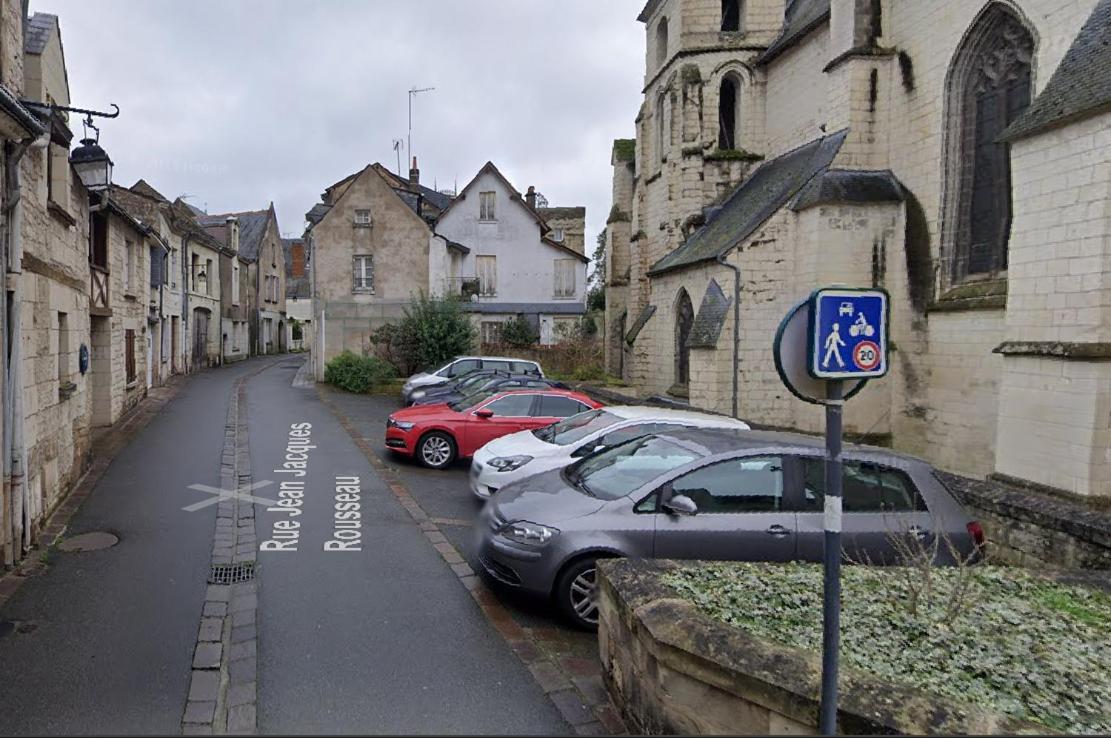 Le Badebec, Appt Dans Maison Typique Avec Jardin Prive Chinon Esterno foto